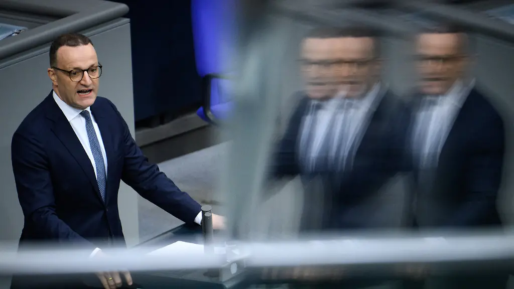 Warum Jens Spahn die Debatte um Leihmutterschaft überstehen könnte