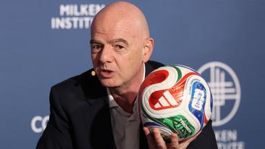 Infantino denkt über erneute WM-Erweiterung nach