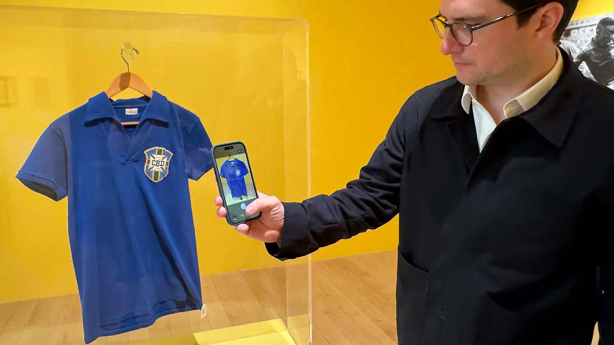 Pelés Weltmeister-Trikot erzielt Millionenpreis