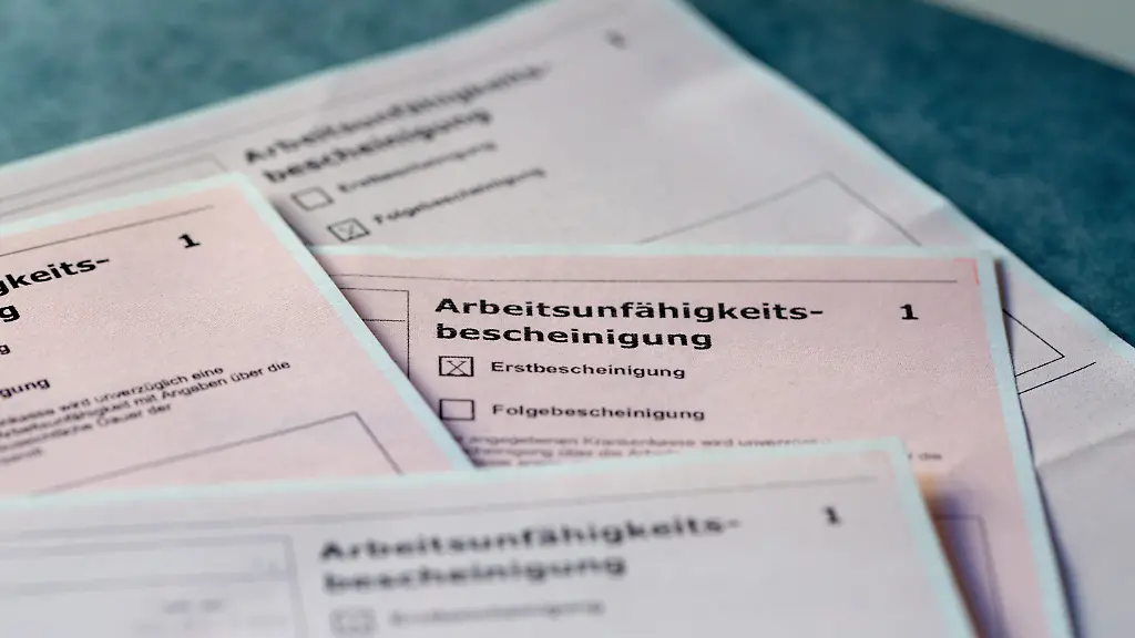 Kassenchef lehnt Koalitionspläne ab und fordert skandinavisches Modell