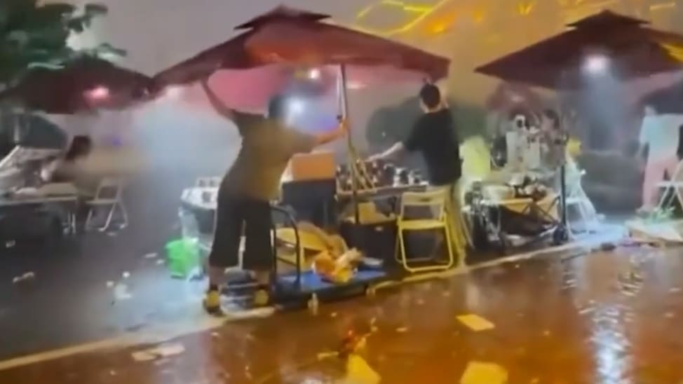 Ausnahmezustand in Jingdezhen: Sturm-Chaos trifft Porzellan-Metropole