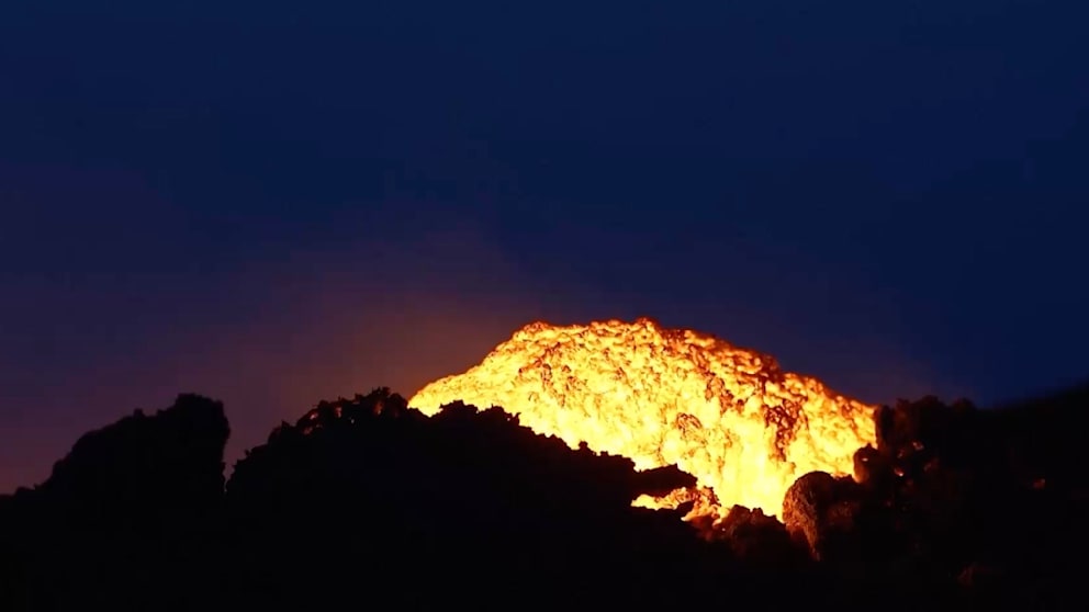 Ätna zeigt wieder Lavaeruptionen