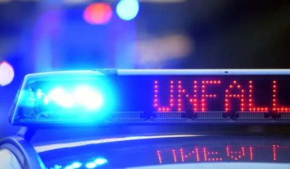 Mutter bei Zugunglück getötet, Kind bleibt unverletzt
