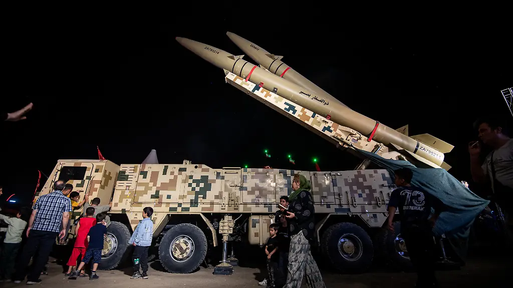 USA setzen Iran-Angriffe aus: Sorge um Waffenbestände