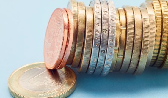 Tipps für Ihre Finanzen – Wo Sie mit kleinen Beträgen in ETF-Sparpläne investieren können