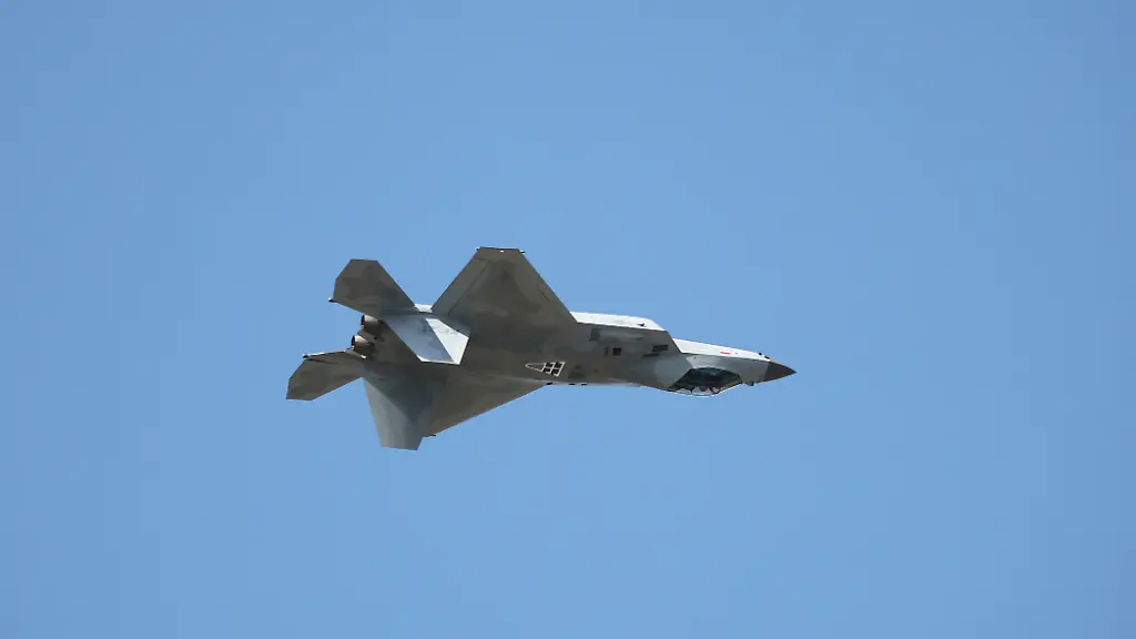 Südkorea schickt Kampfjets wegen russischer Flugzeuge