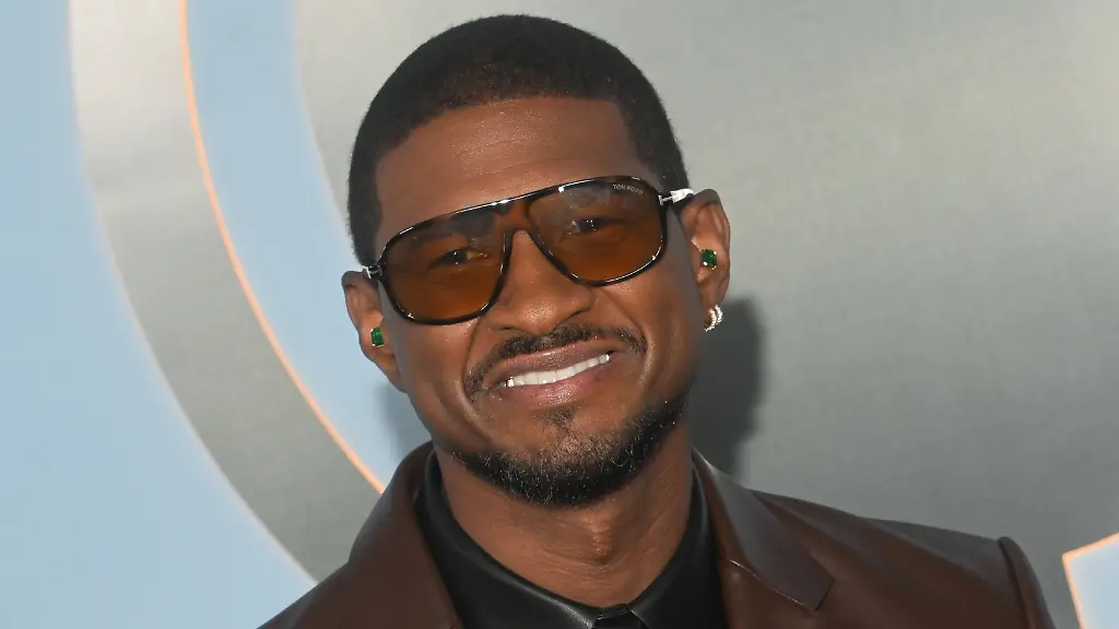 Usher und die Klon-Gerüchte: Ein unterhaltsamer Abend in New Jersey
