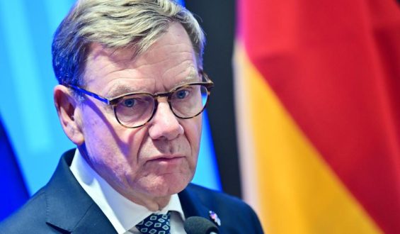 EU in Aufruhr nach Migranten-Ansturm auf Ceuta