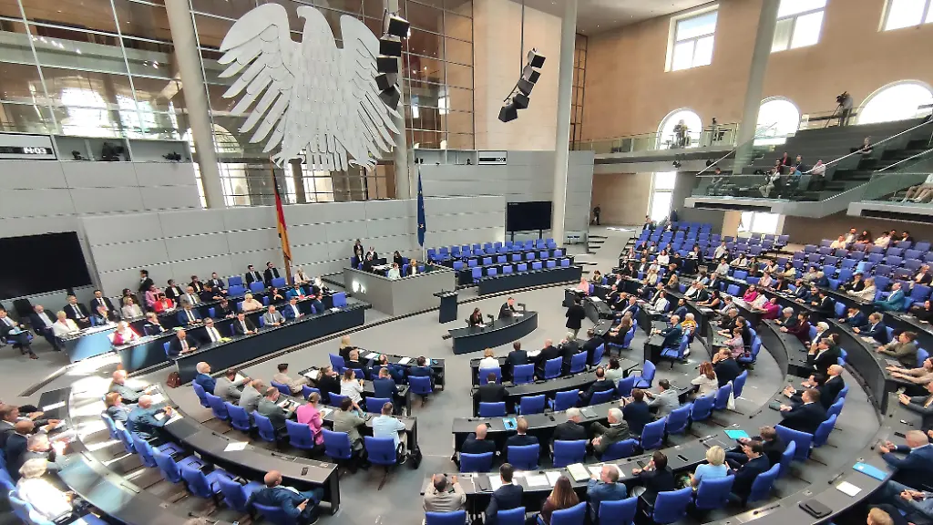 Vertrauenskrise in deutsche Politik laut Trendbarometer