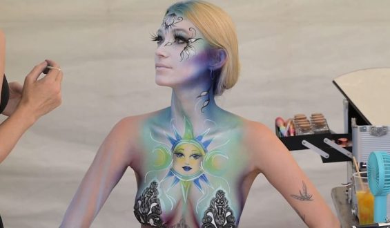 Nackte Haut wird zum Kunstwerk: So schön kann Farbe sein