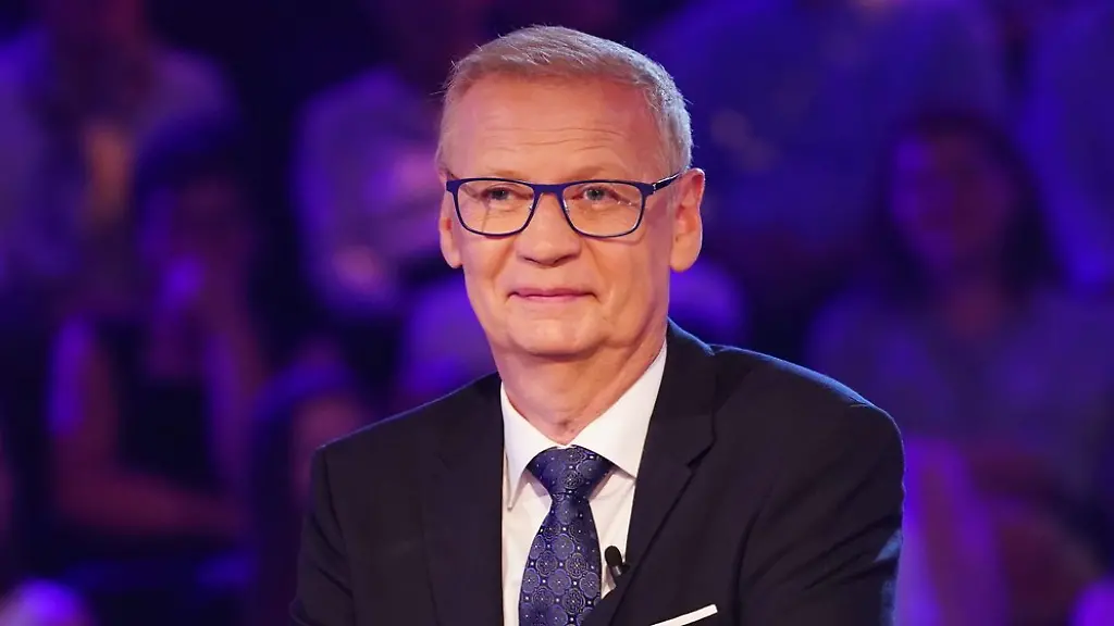 Lose Leiste sorgt für Aufregung: Günther Jauch nimmt das WWM-Studio auseinander