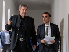 Politische Szenen zwischen Bayern und Sachsen-Anhalt