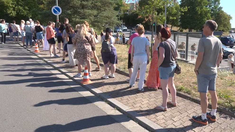 Großer Andrang auf Schutzbrillen zur Sonnenfinsternis