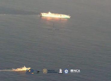 Spezialkräfte Stoppen Kokain-Schiff im Atlantik