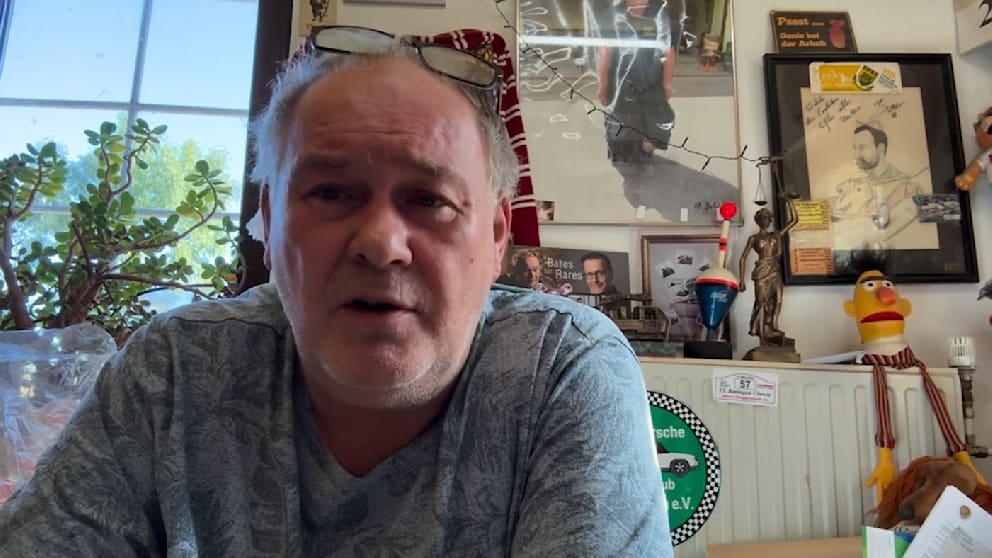 „Bares für Rares“-Star warnt vor Betrügern