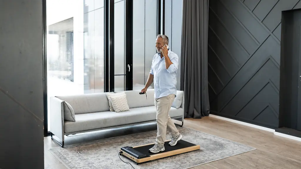 K1 Walking Pad: Bewegung im Büroalltag