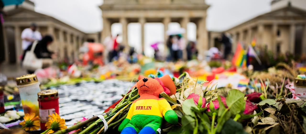 Innenausschuss debattiert über CSD-Anschlag und Sicherheitsmaßnahmen