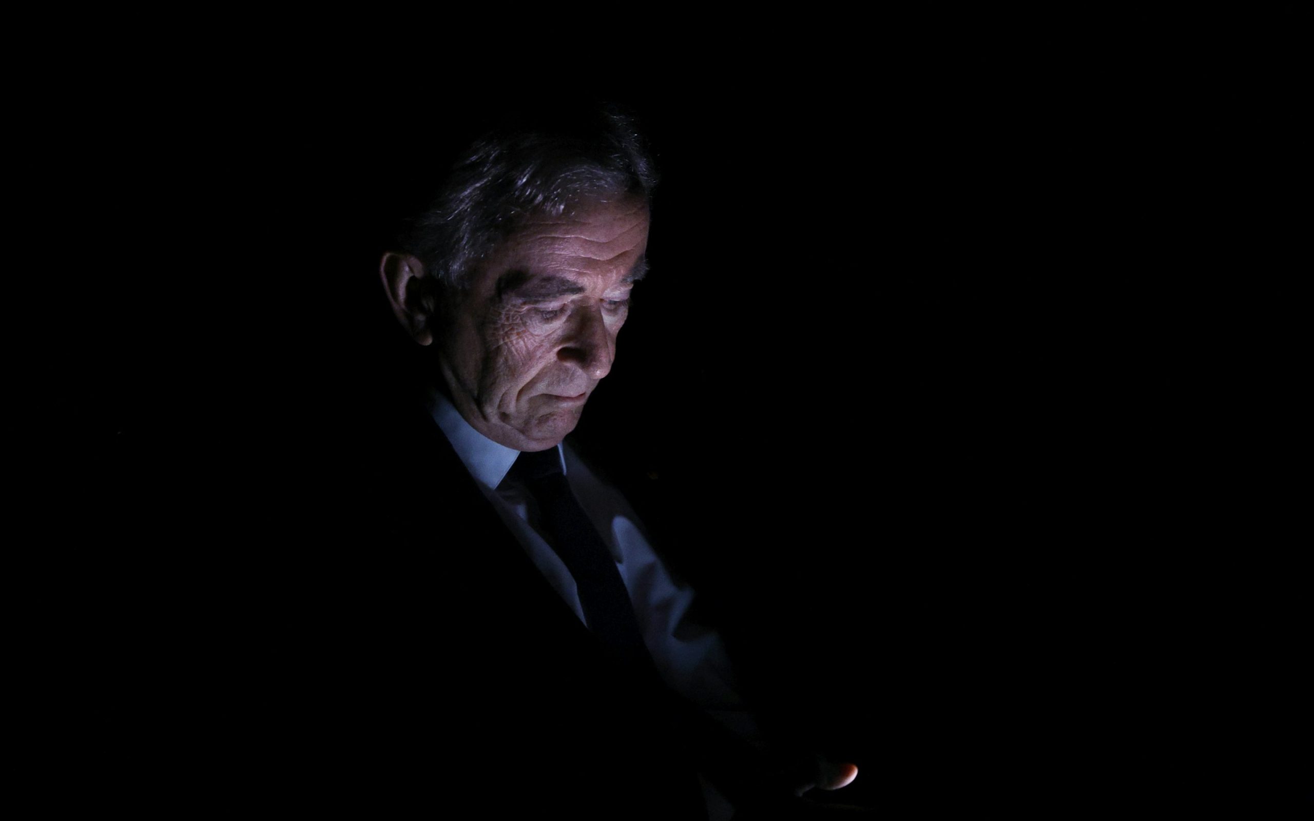 Die Einsamkeit des Multimilliardärs: Bernard Arnaults Familienthronfolge