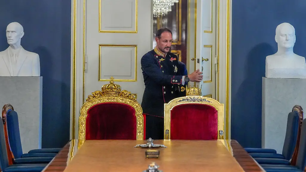 Haakon VIII. wird offiziell norwegischer König