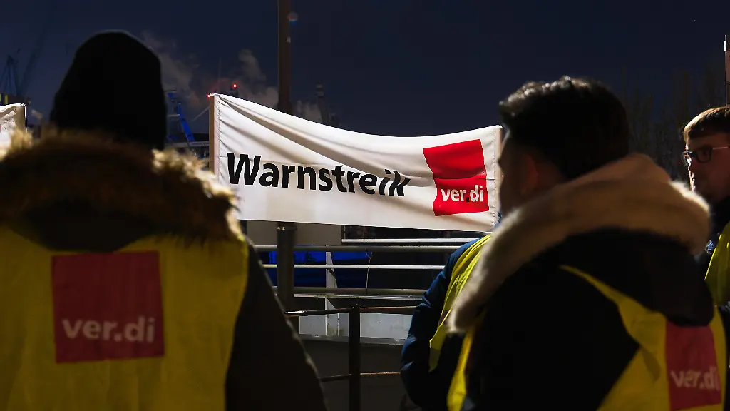 Verdi ruft Hafenmitarbeiter zu Warnstreiks auf