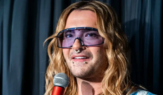 Bill Kaulitz genießt Auszeit in Rom mit seiner Mutter