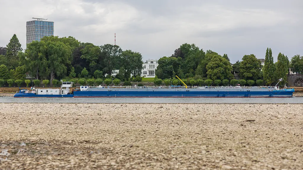 Trockenheit beeinflusst Transport auf dem Rhein und erhöht Spritpreise