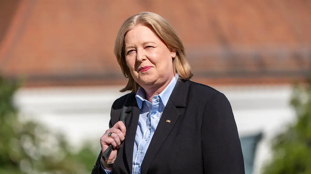Arbeitsministerin Bas äußert Zweifel an Attestpflicht ab erstem Krankheitstag