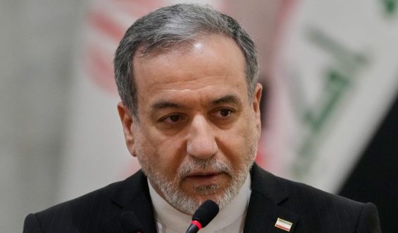 Spannungen um Straße von Hormus: Iran und Omans Annäherung