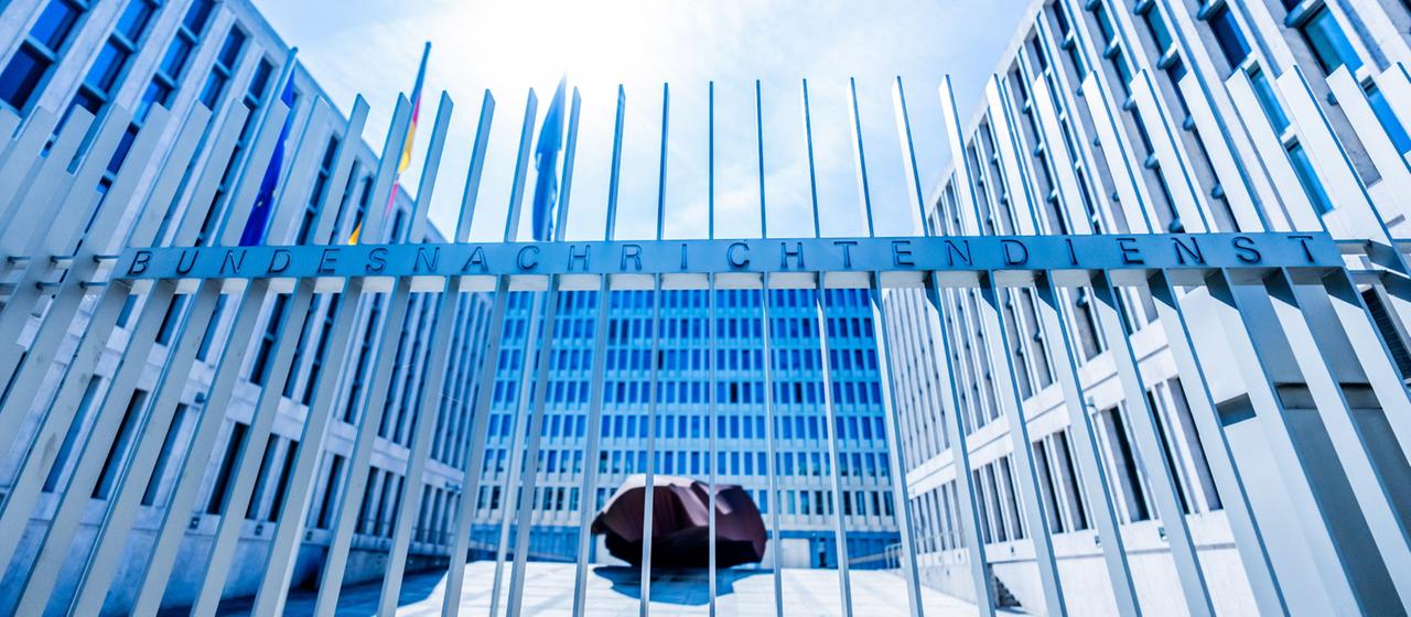 Kontroverse um Reform der Nachrichtendienste