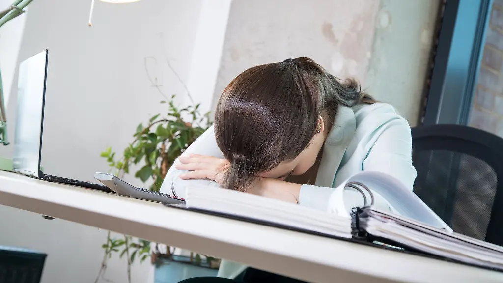 Warnsignale für Burn-out: Früherkennung und Wege zur Hilfe
