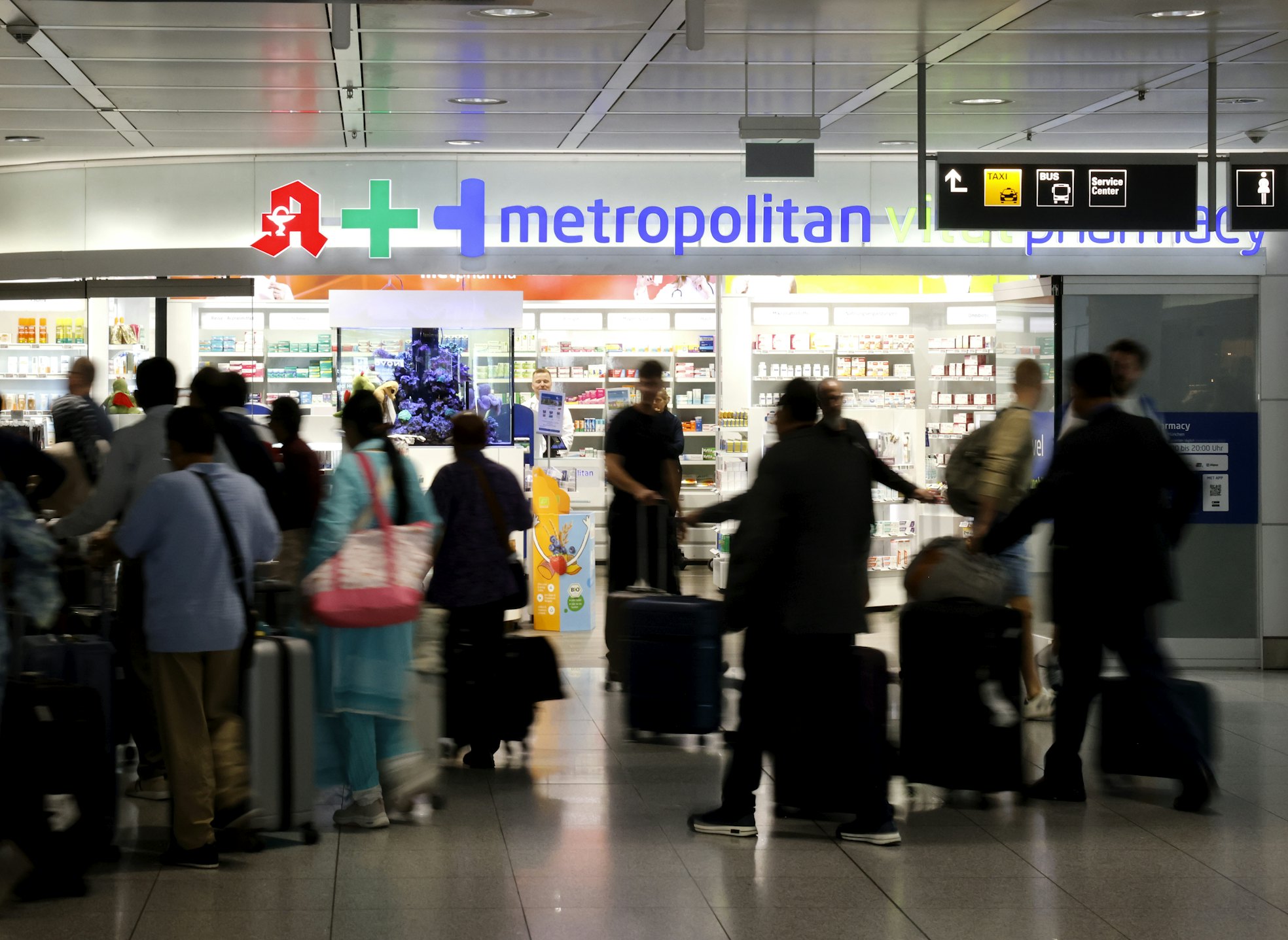 Erlebnisse aus dem Alltag einer Flughafen-Apotheke