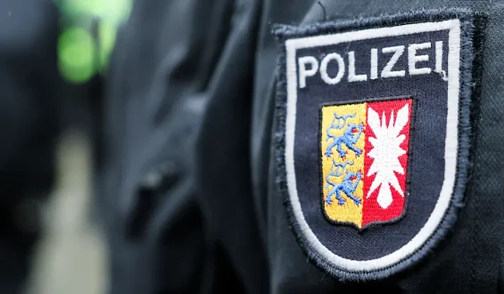 Torso in Folie gewickelt im Wald gefunden