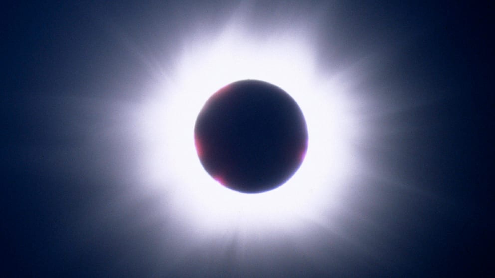 Experte warnt vor Blick in die Sonne: Sicherheitsvorkehrungen bei Sonnenfinsternis