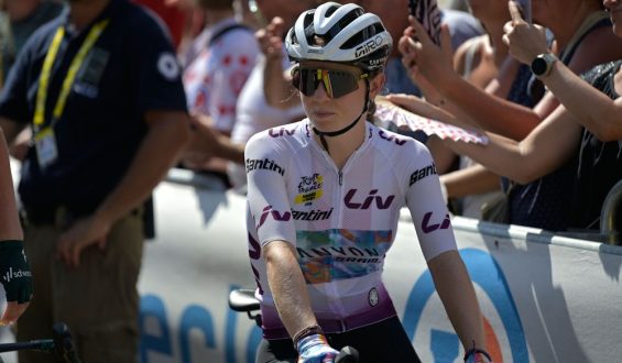 Demi Vollering gewinnt Tour de France der Frauen