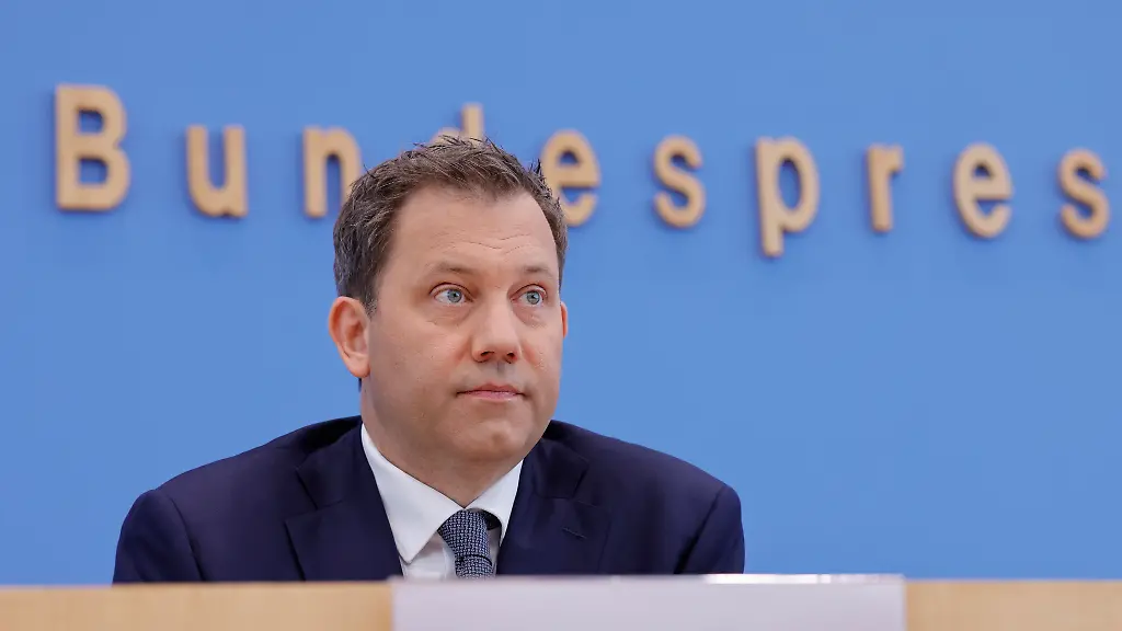 Klingbeil überdenkt Steuerpläne für Vereine nach Kritik