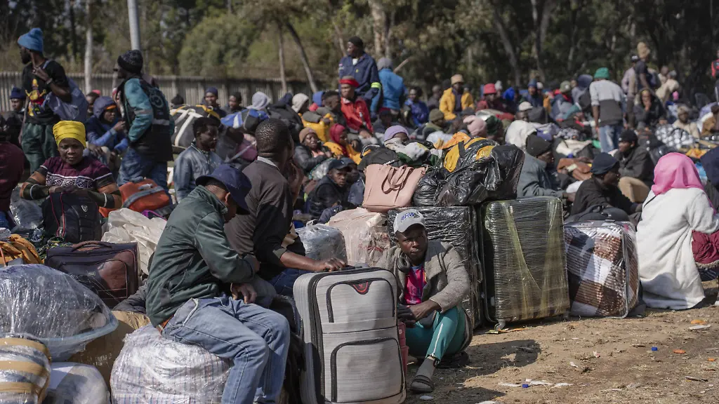 Südafrikas Umgang mit Migranten und internationale Forderungen