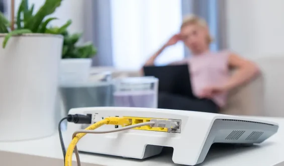 Stabiles WLAN im Sommer: Router richtig platzieren