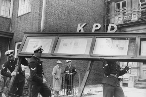 SPD im Kreuzfeuer: Führungskrise und politische Herausforderungen