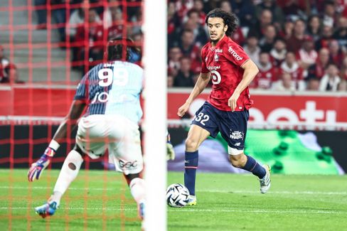 Transfers und Gerüchtewechsel im europäischen Fußball