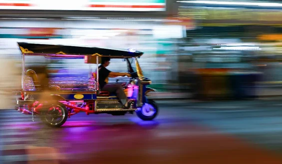 Bangkok: Die Zukunft der Tuk-Tuks