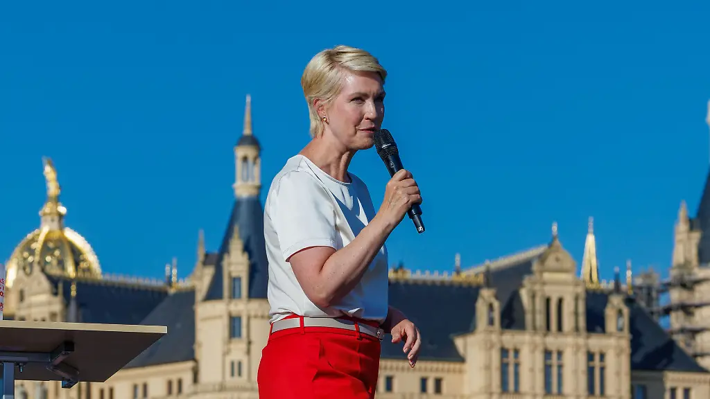 Manuela Schwesig bleibt in Schwerin