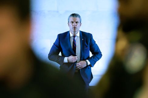 Debatte über US-Waffenbestände: Hegseth widerspricht Berichten