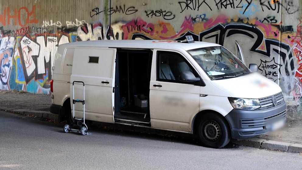 Geldtransportüberfall in Berlin: Täter flüchten