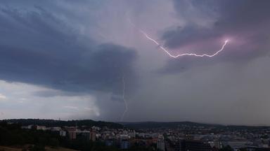 Unwetter in Deutschland: Todesopfer und große Schäden