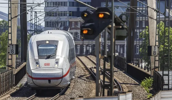 Fernzüge der Deutschen Bahn: Fast jeder Zweite unpünktlich im vergangenen Monat