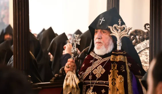 Kirchenoberhaupt Armeniens vor Gericht: Ein Machtkampf zwischen Staat und Religion