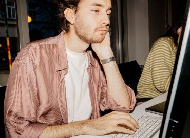 Zu viel Arbeit, zu wenig Leben: Drei Fragen zur Selbstreflexion im Arbeitsleben