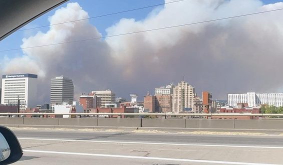 Schwerer Waldbrand bedroht Spokane in Washington