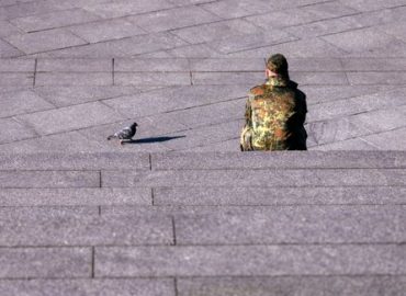 Rückkehr zur Wehrpflicht: Debatte über Zivildienst