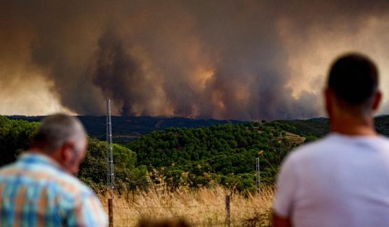 Waldbrände in Spanien und Frankreich: Hunderte evakuiert